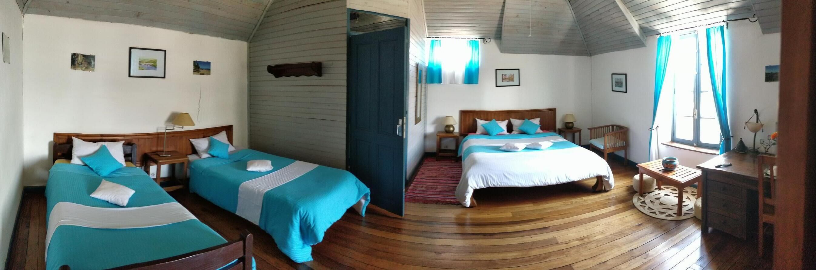 family quadruple room | in-room safe, desk, soundproofing, free wifi