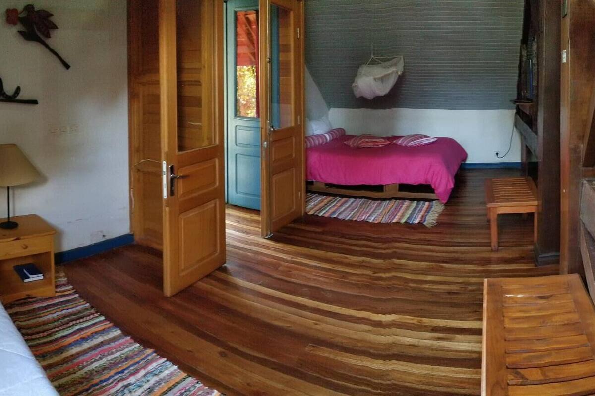 Family Triple Room | In-room safe, desk, soundproofing, WiFi (free)