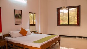 Deluxe Room | WiFi (free) - V Resorts Lonavala (Mawal)
