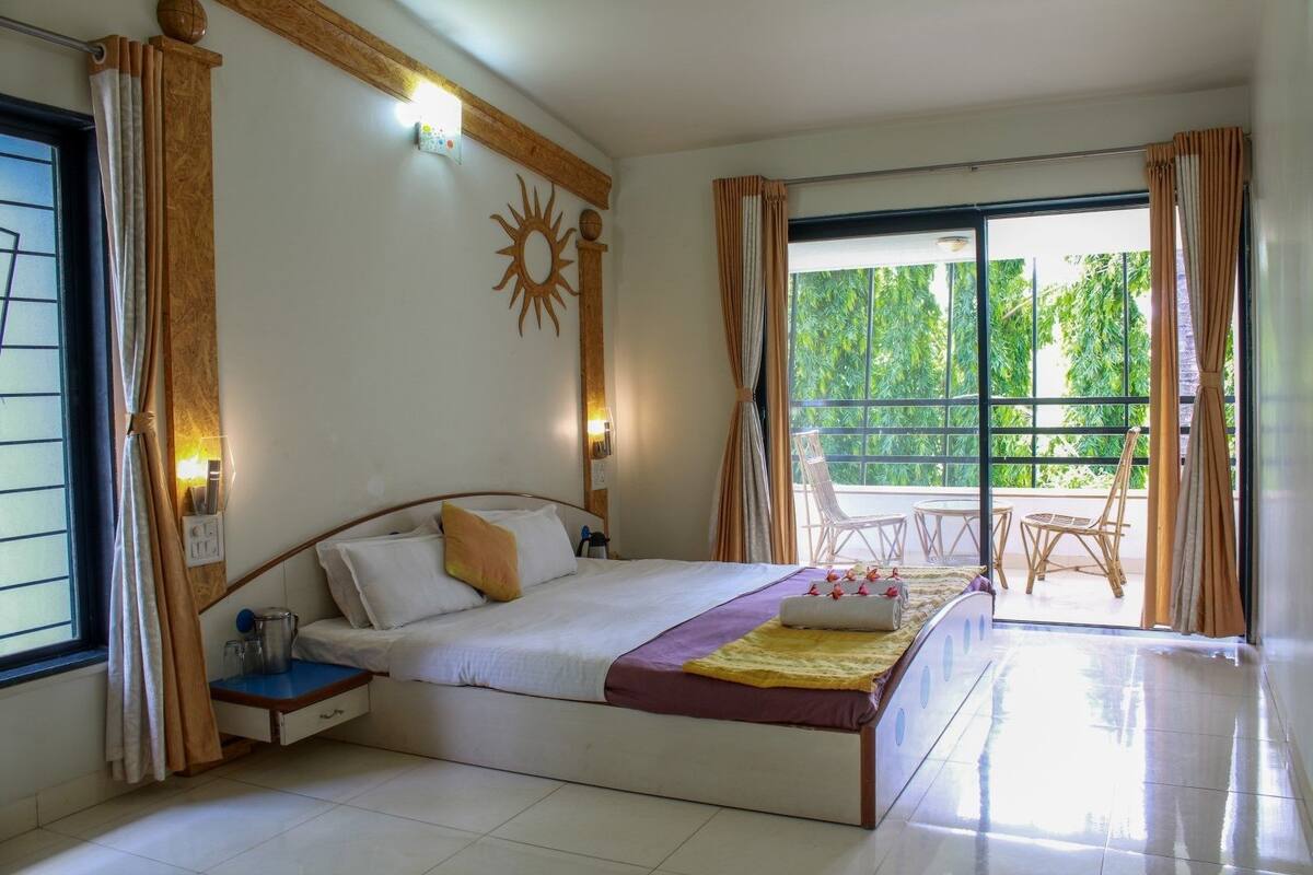 Indradhanu Room | Rollaway beds (free), WiFi (free)
