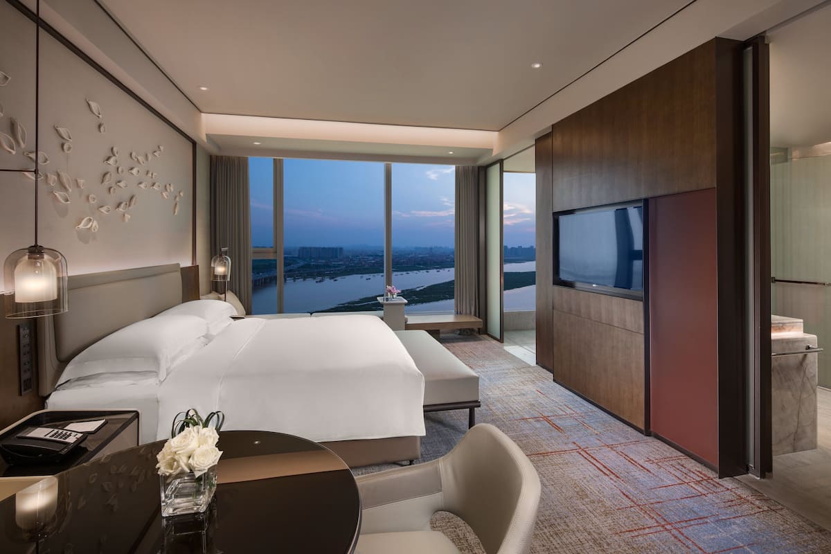 1 king premium jinjiang bridge river view | 1 bedroom, premium bedding, down duvets, memory-foam beds