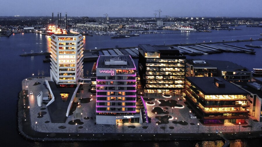Moxy Amsterdam Houthavens