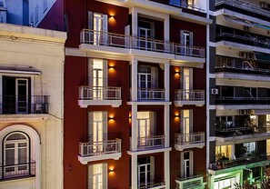 Front of property - Suitcase (Thessaloniki)