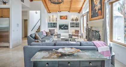 Newly Renovated Mercury Palms Private Estate - CITY OF PALM SPRINGS ID NO. 3538