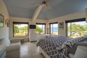 2 habitaciones y caja de seguridad en la habitación 