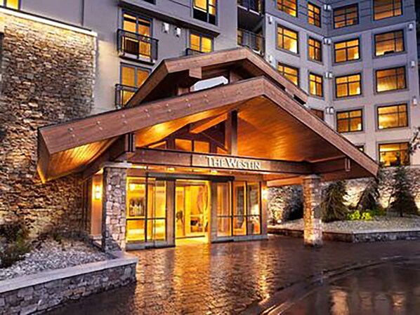 Exterior - Monache, Mammoth Village, Luxury Studio (Mammoth Lakes)