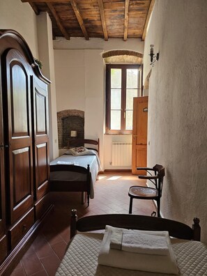 13 Schlafzimmer, Bügeleisen/Bügelbrett, kostenloses WLAN, Bettwäsche