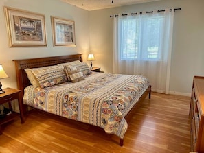 2 bedrooms, iron/ironing board, free WiFi, bed sheets - CK-near Beaches and IMG, Pool, Tennis, Pickleball, Shorewalk condo 2 Bedroom/2 Bath lake view (Bradenton)