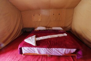 Deluxe Double or Twin Room, 1 Queen Bed | Bed sheets