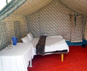 Deluxe Double or Twin Room, 1 Queen Bed | Bed sheets - Wonderland Tourist Camp (Leh)
