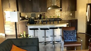Flat-screen TV - The Jamerican (Houston)