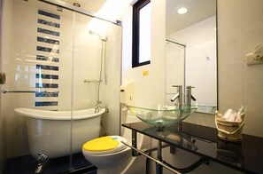 Kahden hengen design-huone | Kylpyhuoneen suihku