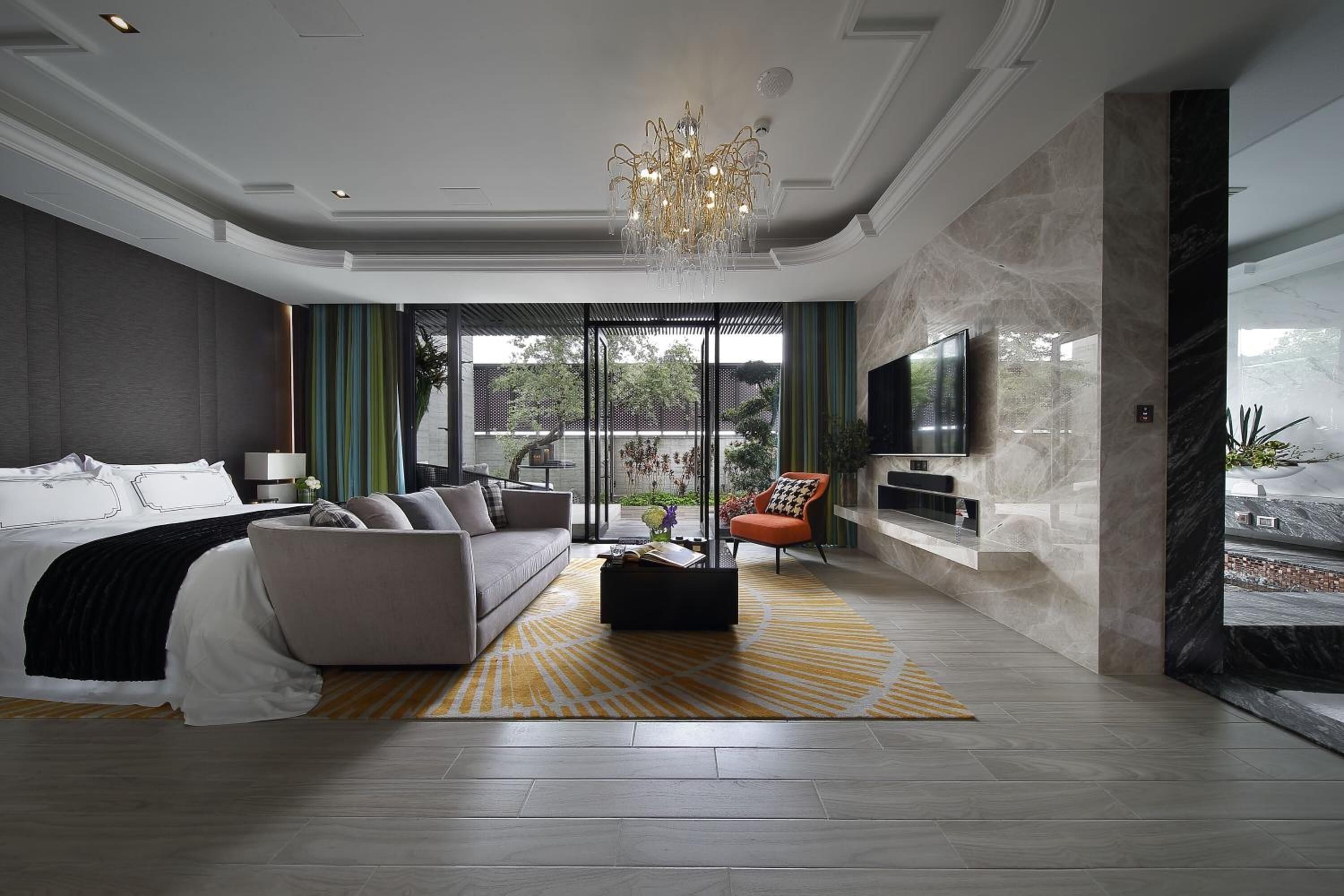 down duvets, minibar, desk, blackout curtains