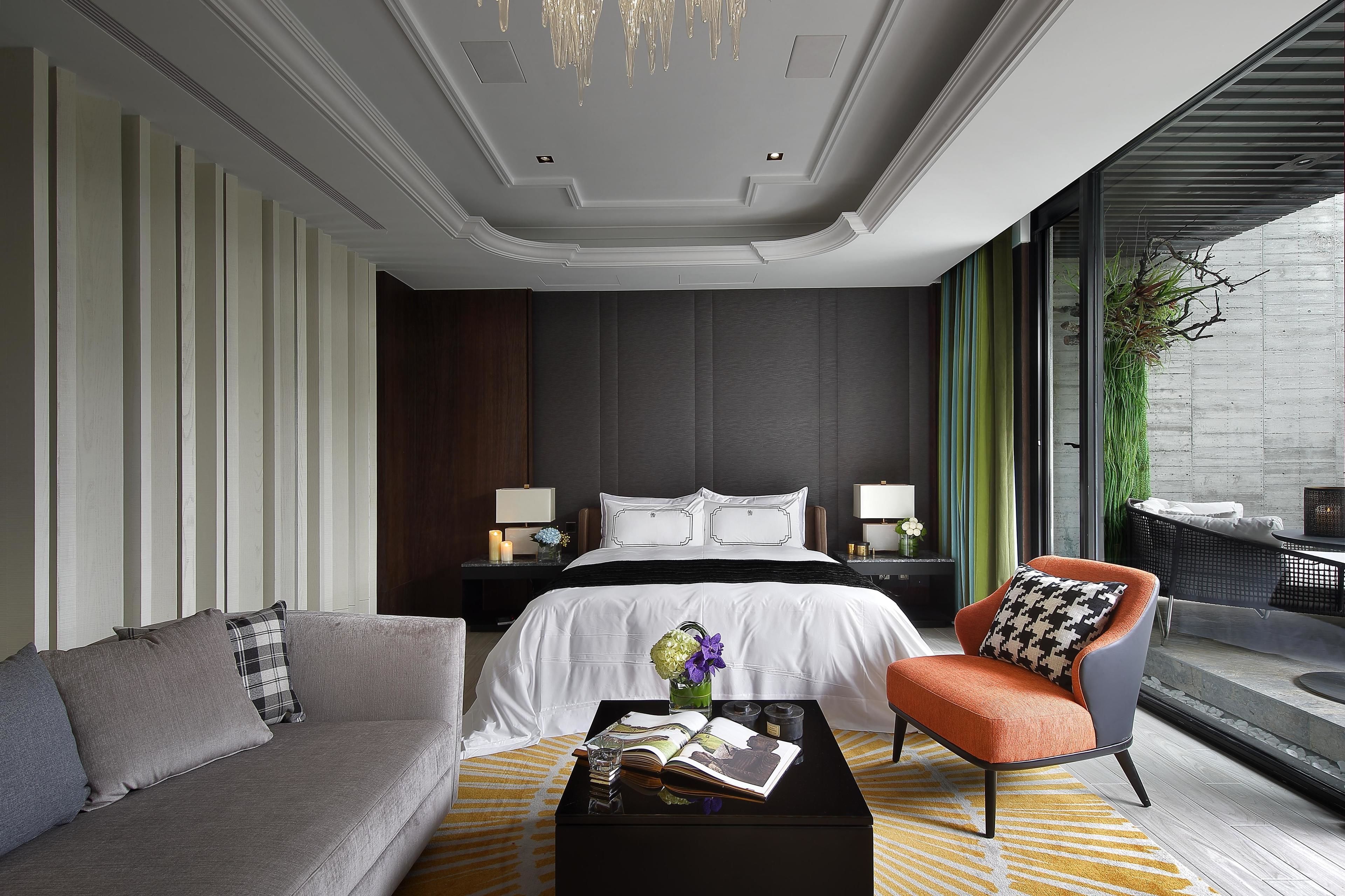 down duvets, minibar, desk, blackout curtains