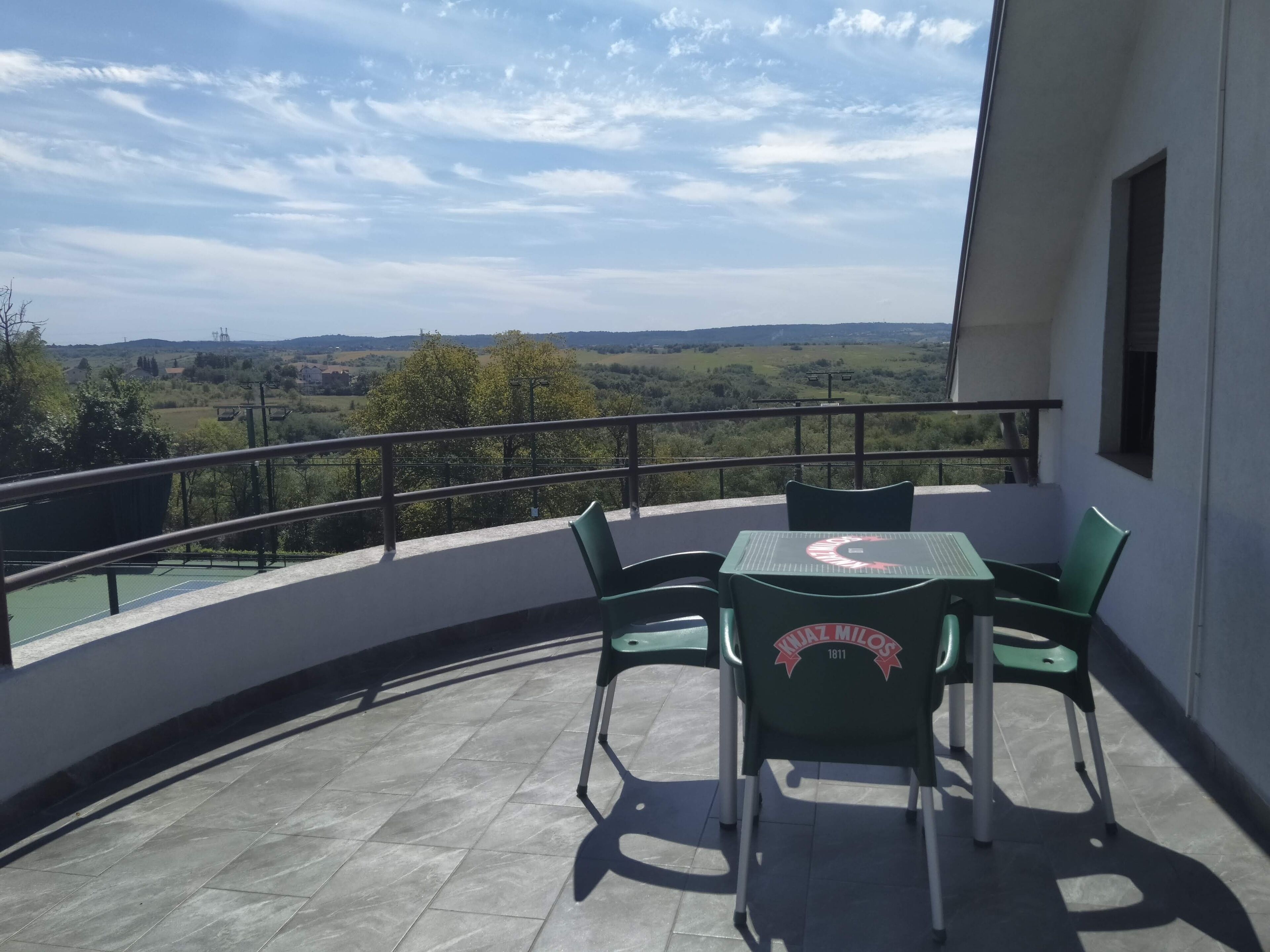 Kamar Deluks, pemandangan halaman | Teras/patio