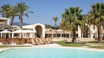 2 outdoor pools, open 9:00 AM to 7:00 PM, pool umbrellas, sun loungers
