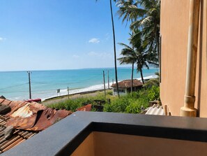 Balcony view - Villa Yuvin (Dondra)