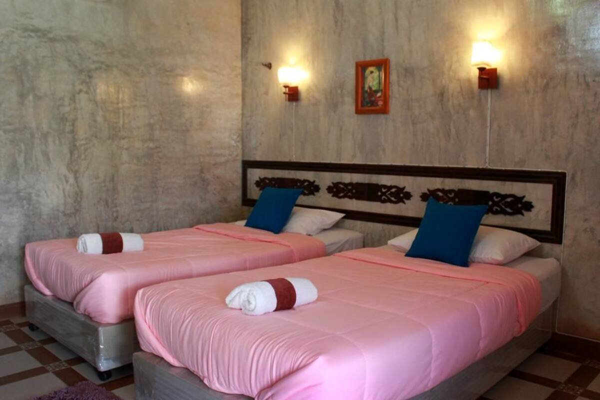 Standard Twin Room | Blackout curtains, free WiFi, bed sheets