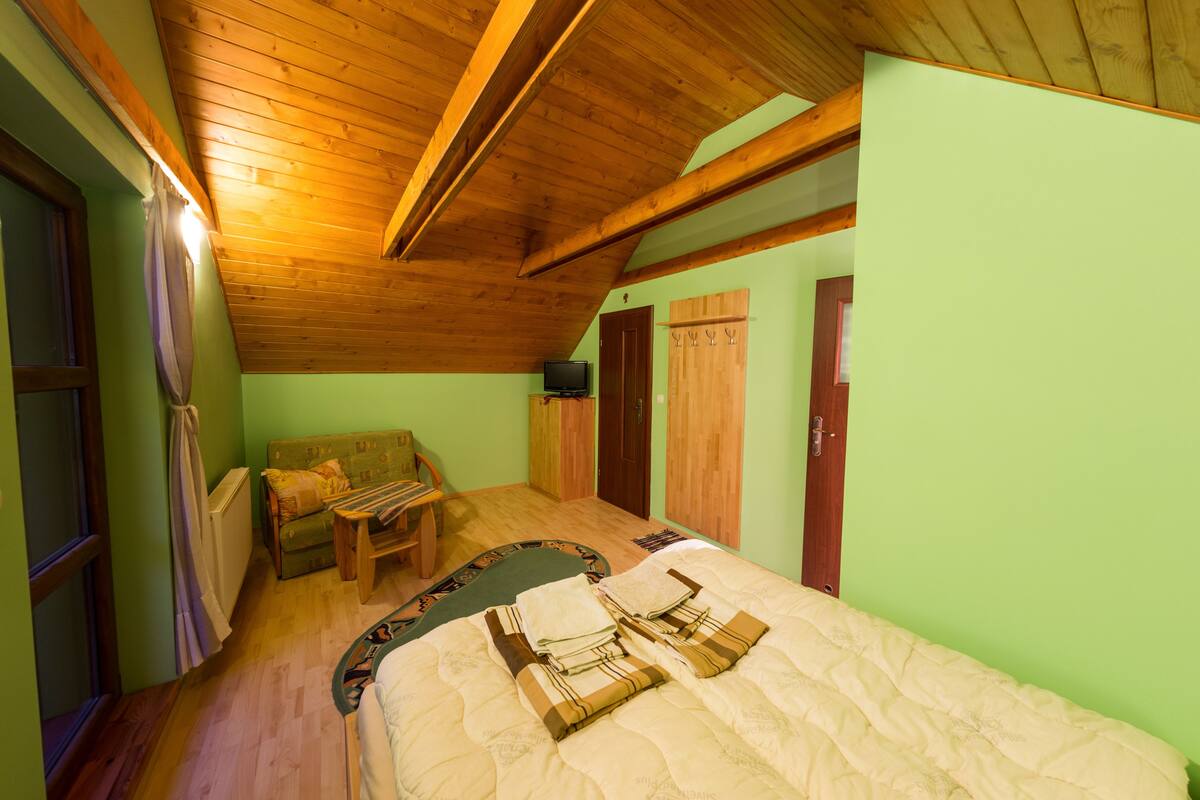 Double Room | Free WiFi, bed sheets