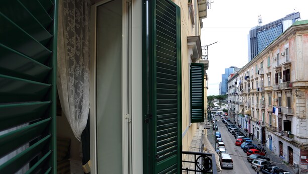 Exterior detail - B&B Rosolino (Naples)