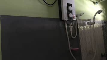 Basic Triple Room, 1 Bedroom, Park View | Bathroom shower