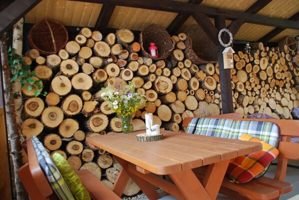 Courtyard - Privat Voyage (Liptovsky Mikulas)