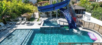 Hankelma 6 Bed Villa All Ensuite,Private Pool,Disabled Accessible,2Mins To Town