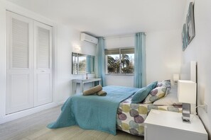 3 bedrooms, in-room safe, iron/ironing board, free WiFi