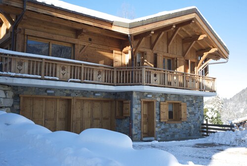 Superb chalet classified 5 ***** 10 people promotion. At the gates of the sun in Mor