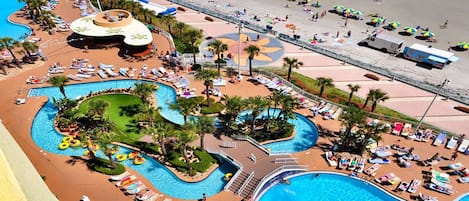 Piscine couverte, piscine extérieure