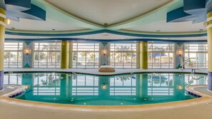 Sisäuima-allas, ulkouima-allas