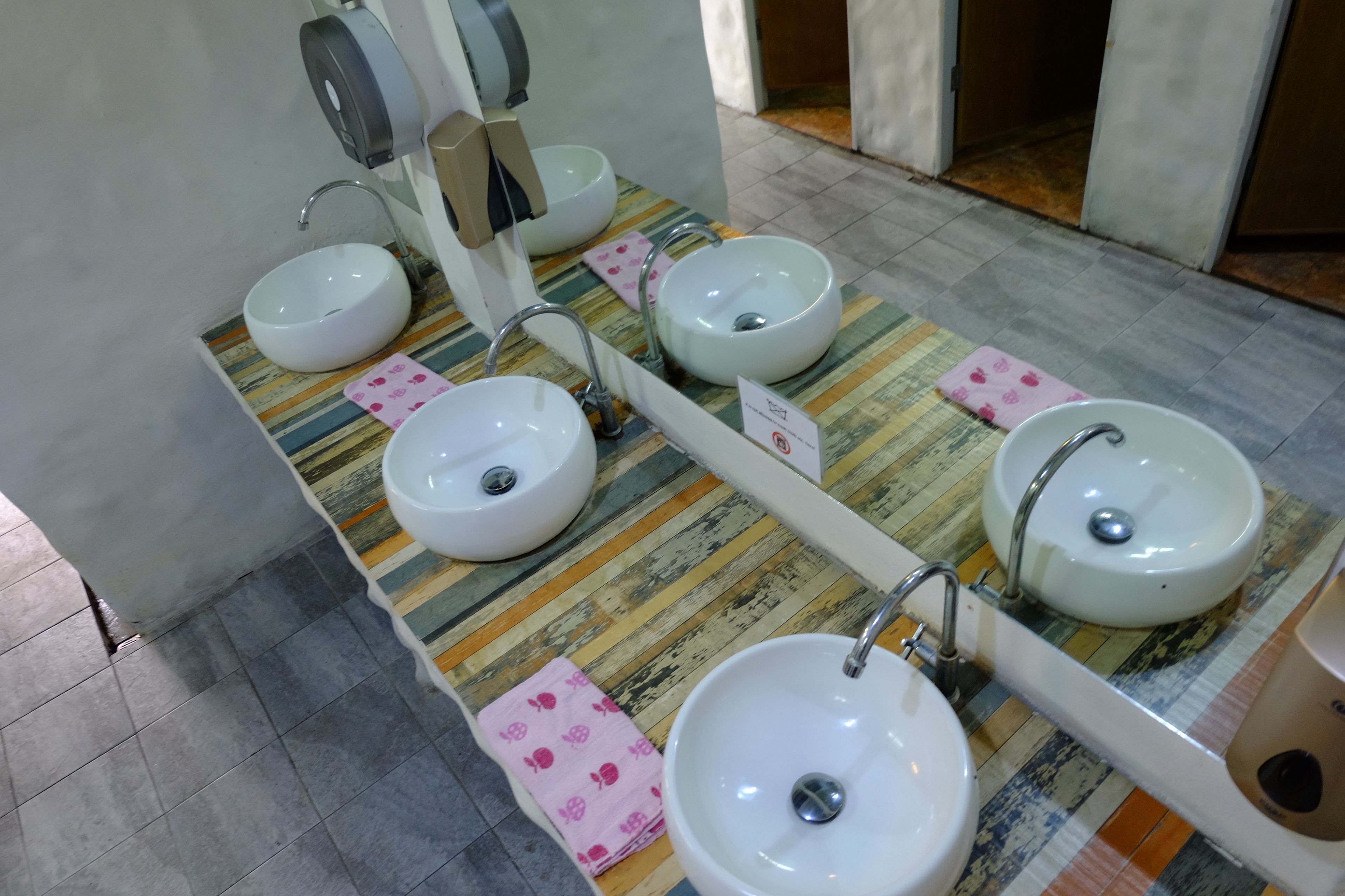 Foto - White Jail at Koh Tao Hostel