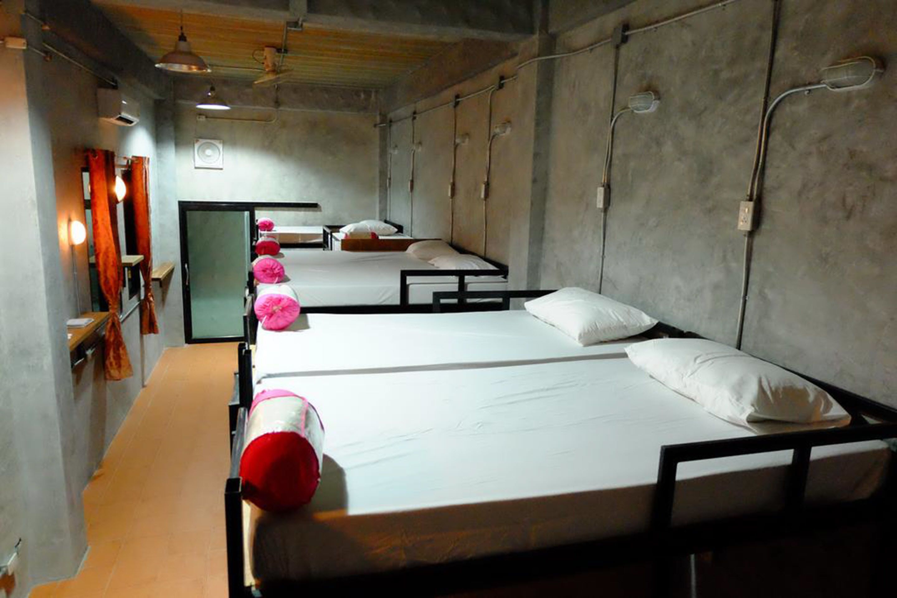 Foto - White Jail at Koh Tao Hostel