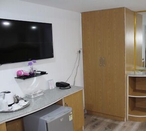 Suite (VIP) | Room amenity - Suradeep Residency (Tirukalukundram)