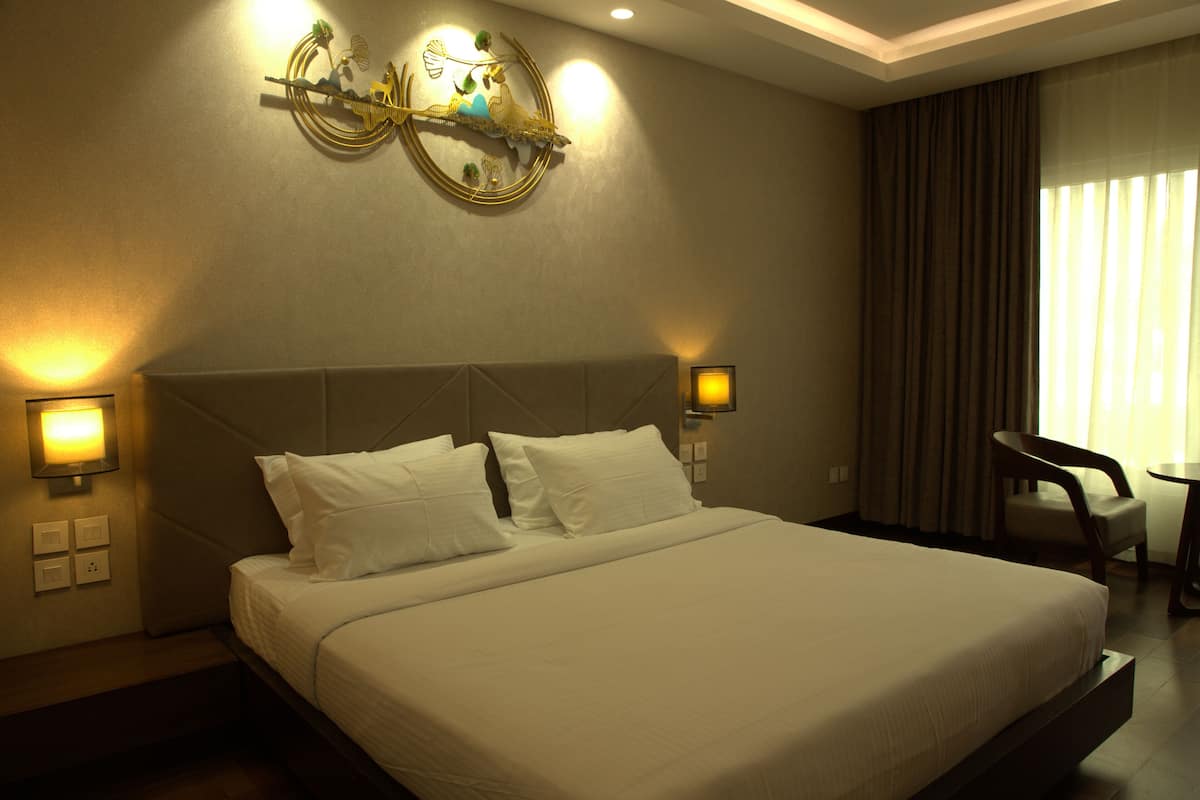 Camera Executive, 1 camera da letto, non fumatori, vista città | 1 camera, biancheria da letto di alta qualità, una cassaforte in camera
