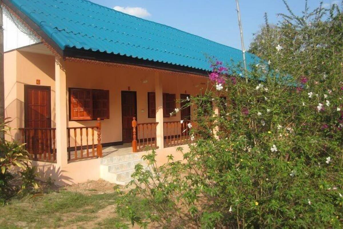 Standard House, 1 King Bed | Free WiFi