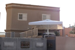 واجهة المنشأة