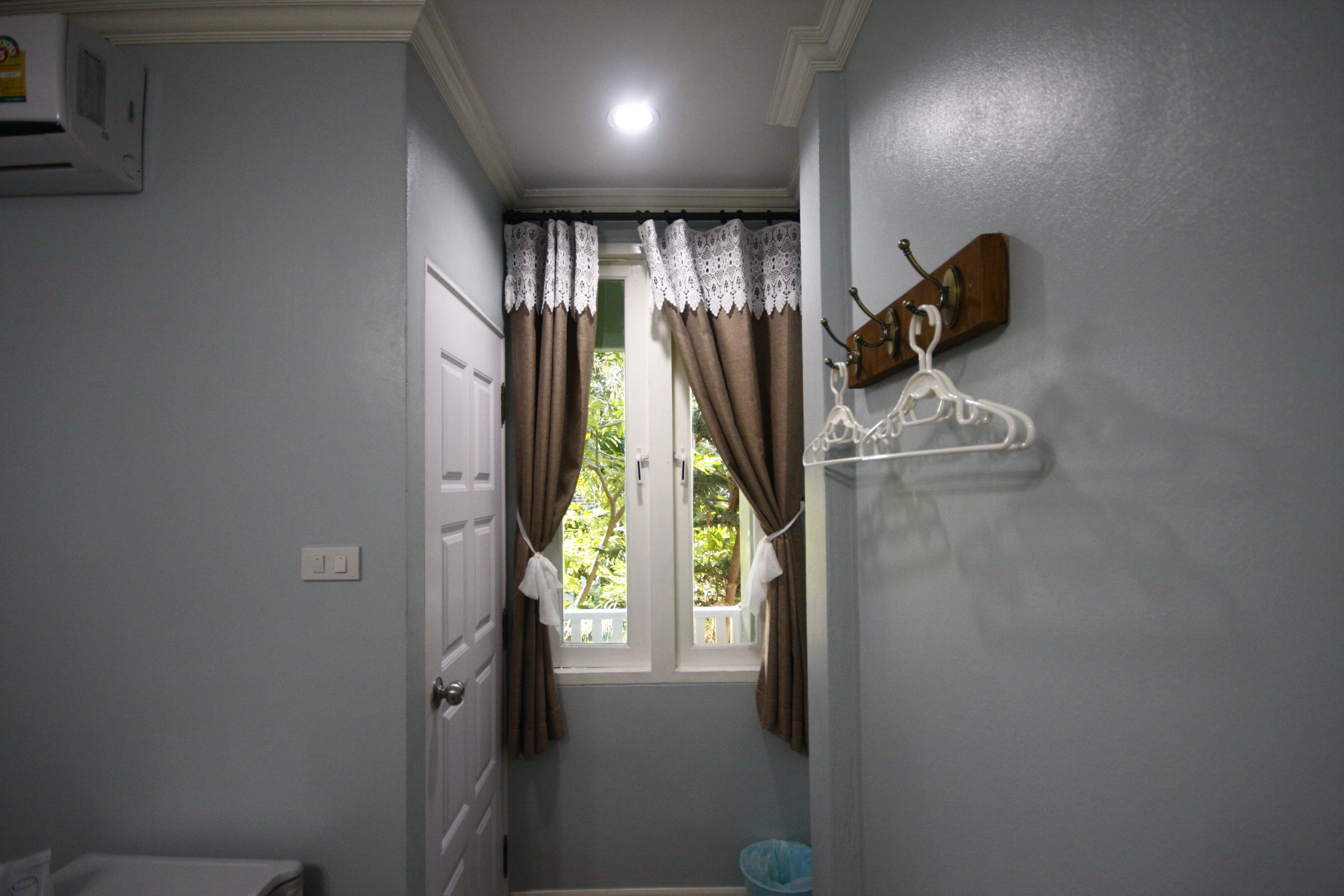 deluxe double room | room amenity