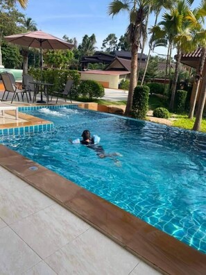 Standard Double Room | Living area