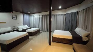 家庭客房 | 獨特裝潢、布置獨特、筆電工作空間、遮光布/窗簾