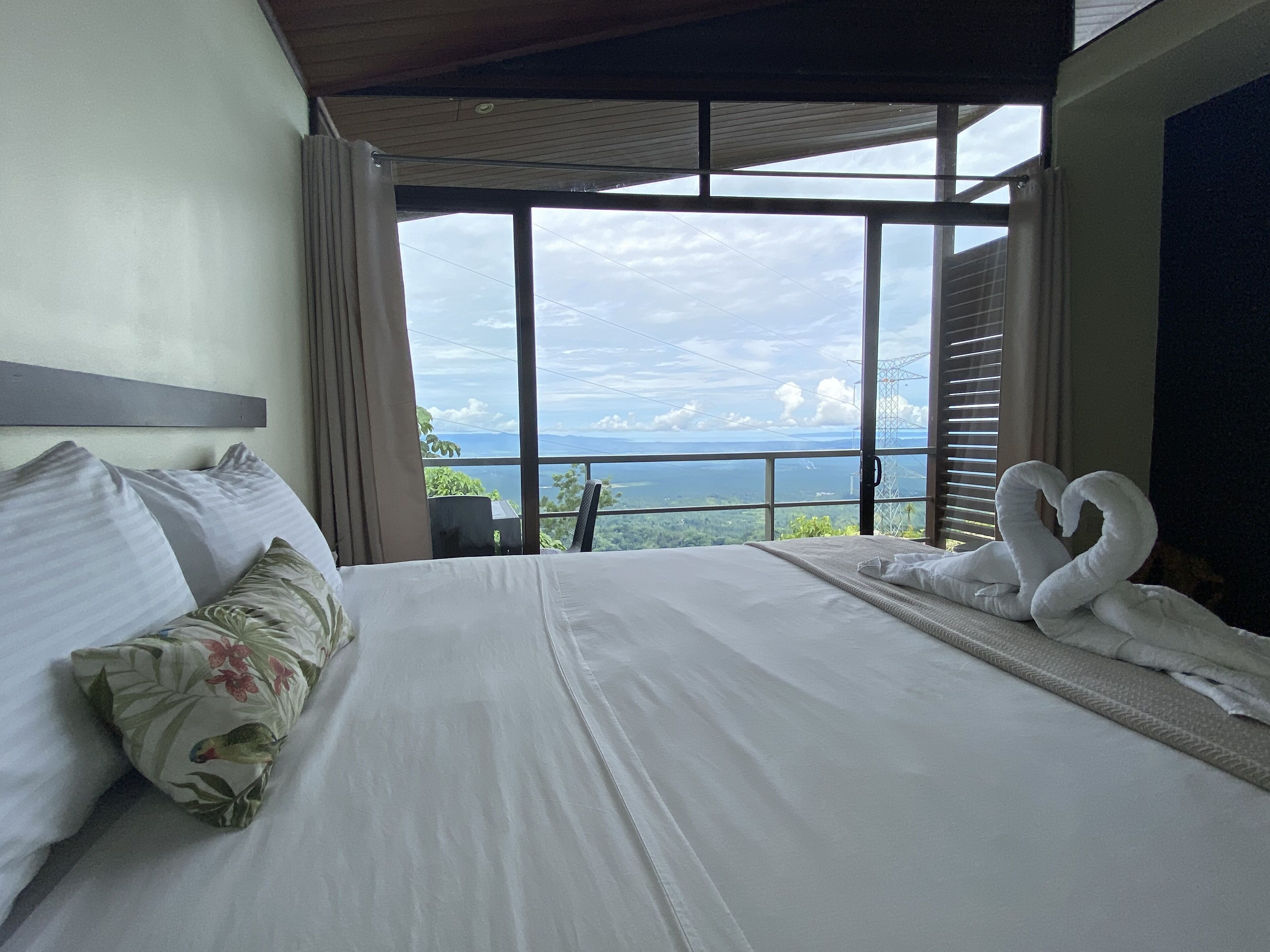 standard double room | individually decorated, individually furnished, laptop workspace