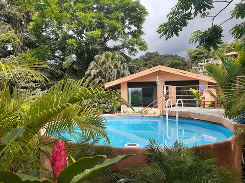 Encantada Guest House: Spectacular View & Excellent Reviews