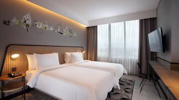 Premium bedding, minibar, in-room safe, desk