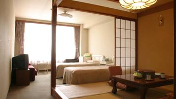 In-room safe, free WiFi, bed sheets