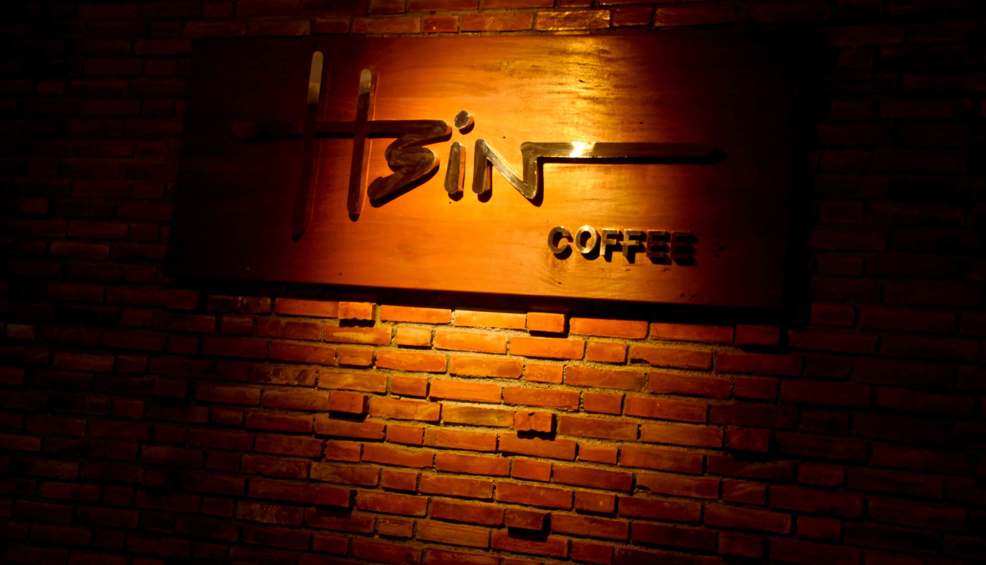 breakfast, lunch, dinner served; local and international cuisine