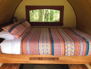 Oregon Wagon | Living area | Flat-screen TV - Greytown Campground (Greytown)