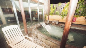 室內 Spa 池