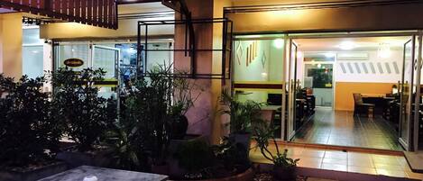 EntrĂ©e de lâhĂ©bergement