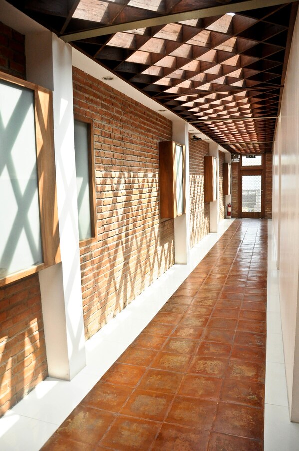 Hallway - Mango Valley Hotel 2 (Olongapo)