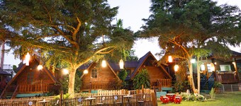 RoomQuest Golden Triangle Premium Collection